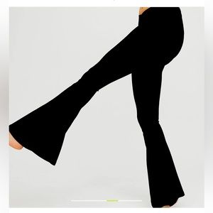 COPY - Aeri real me offline  crossover high waist flare leggings
